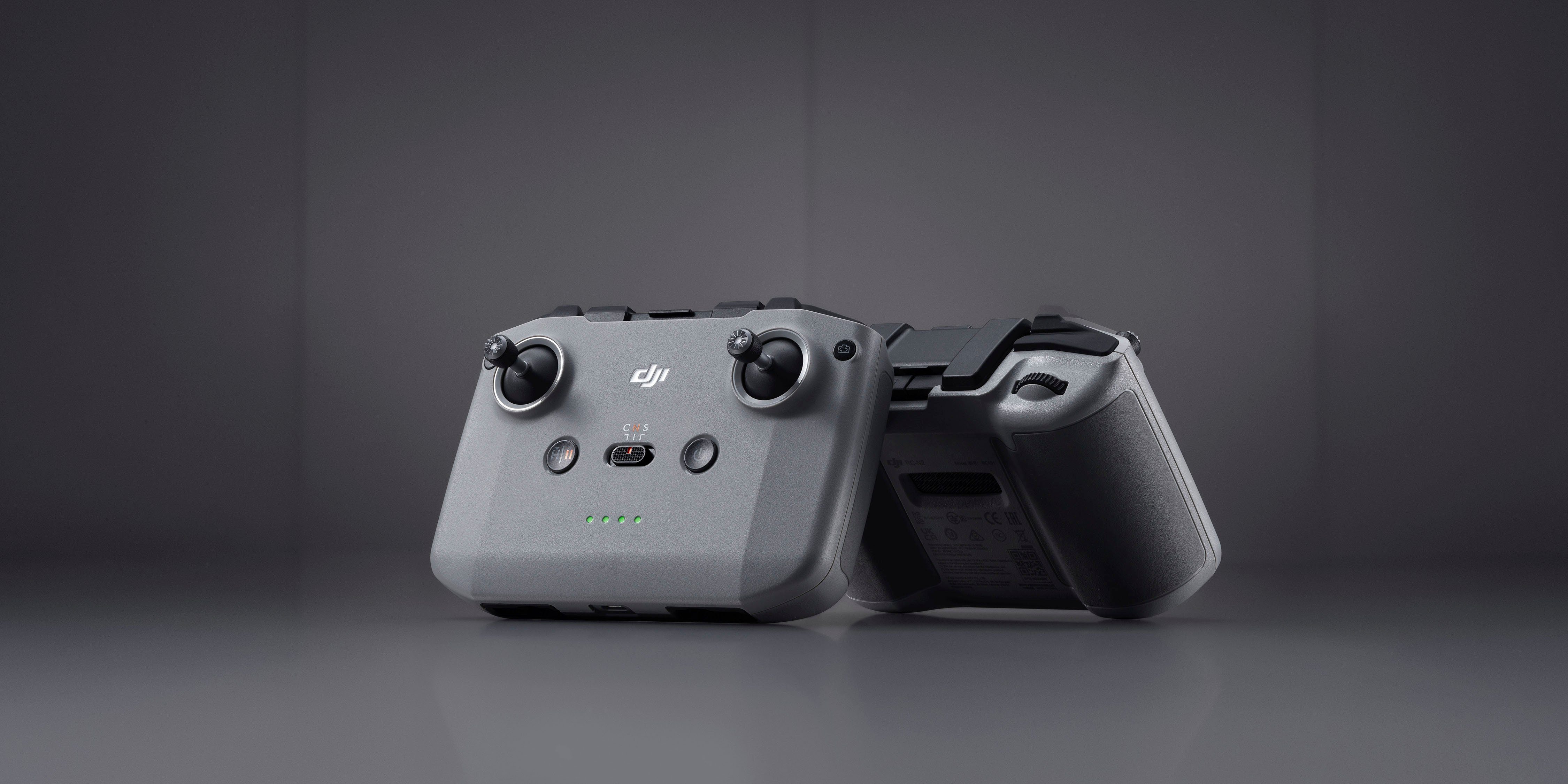 DJI Air 3 Fly More Combo (DJI RC-N2) Drohne (4K Ultra HD)
