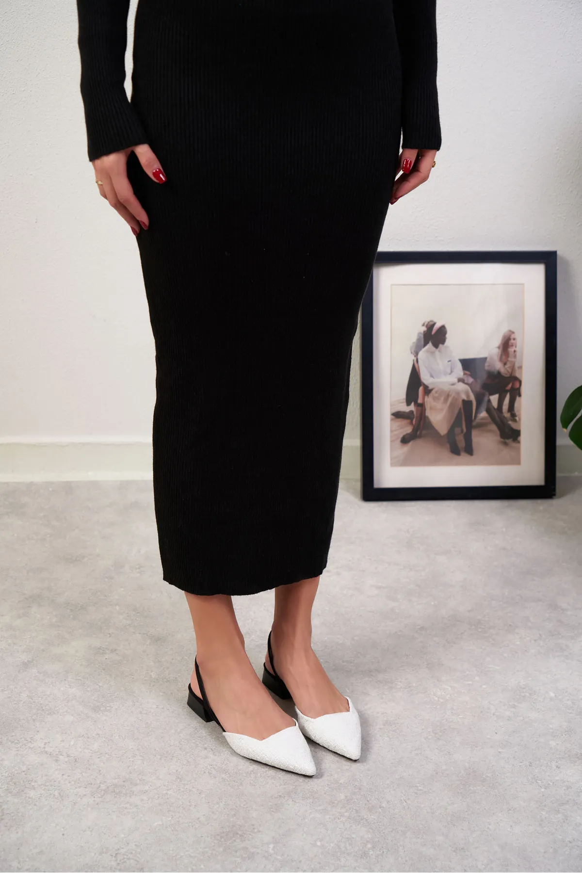 NİŞANTAŞI SHOES  Elvira Damen-Ballerinas mit weißem Kelim-Rücken, elastischem, spitzem Zehenbereich