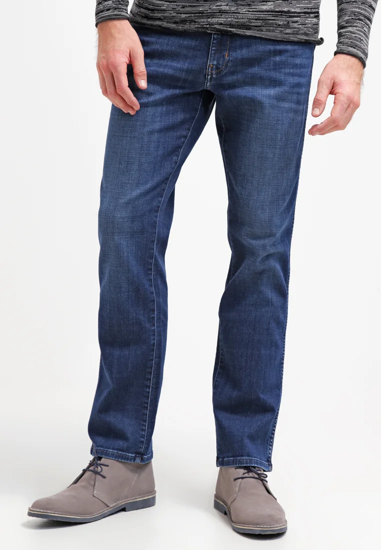 Wrangler TEXAS STRETCH - Vaqueros pitillo