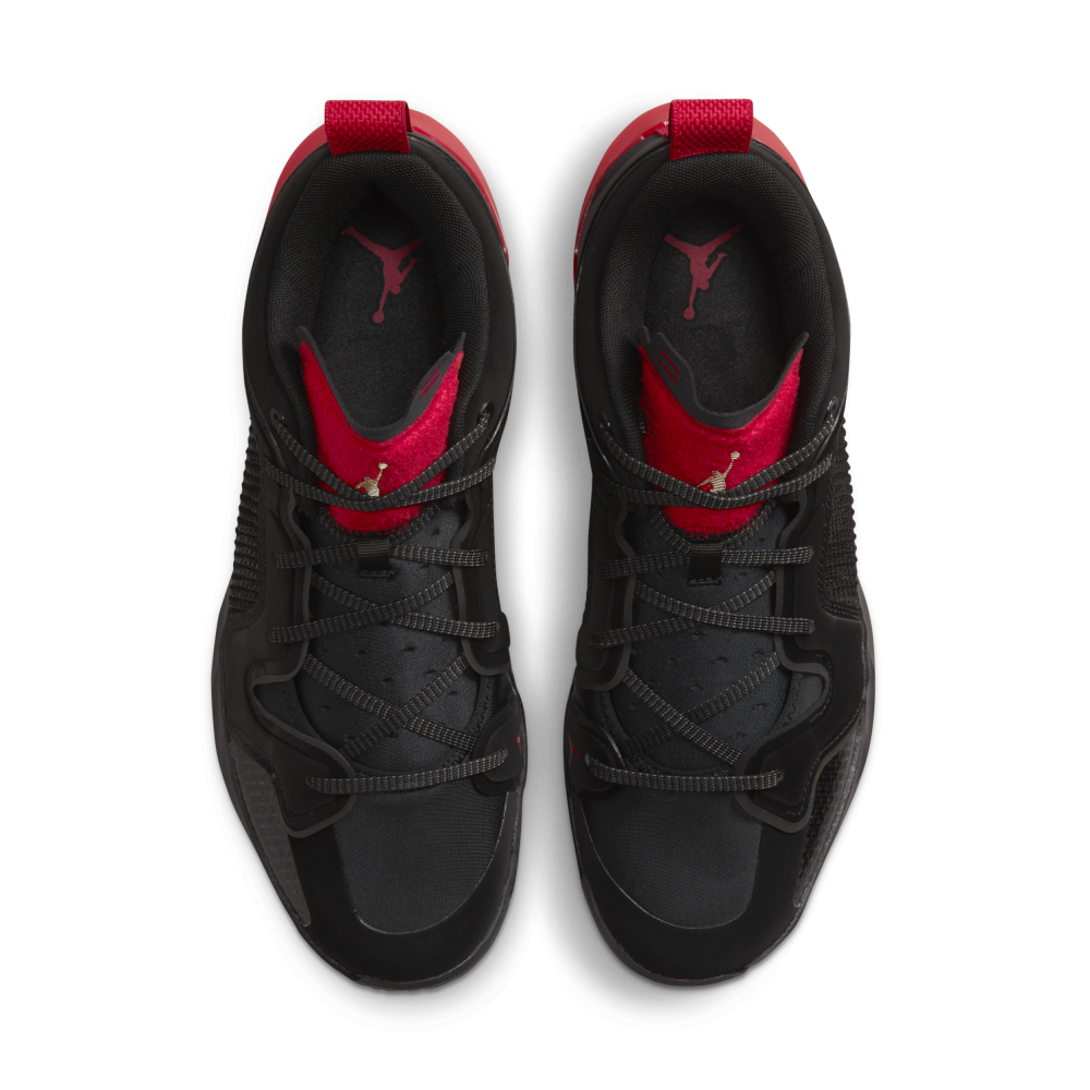 NIKE JORDAN XXXVII LOW DQ4122-007 / schwarz