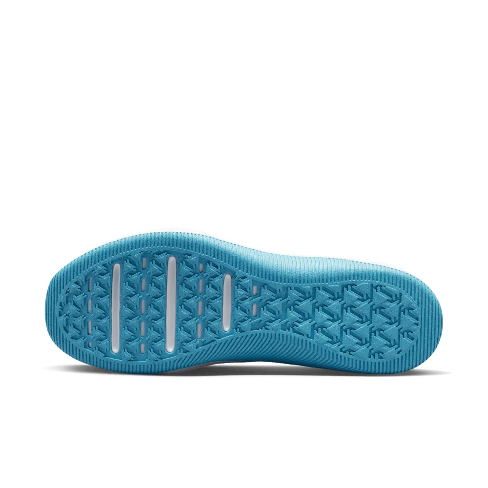 Nike MC Trainer 2 DM0823-005 / schwarz