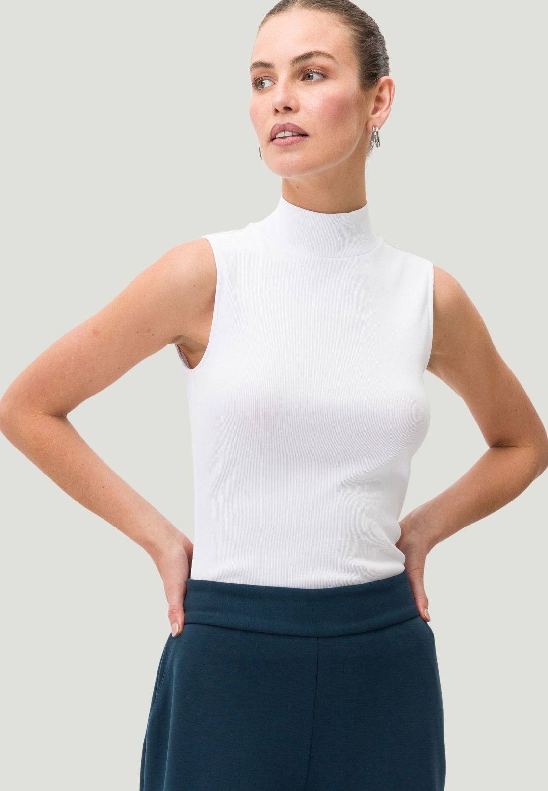 Shirt gerippt mit Stehkragen