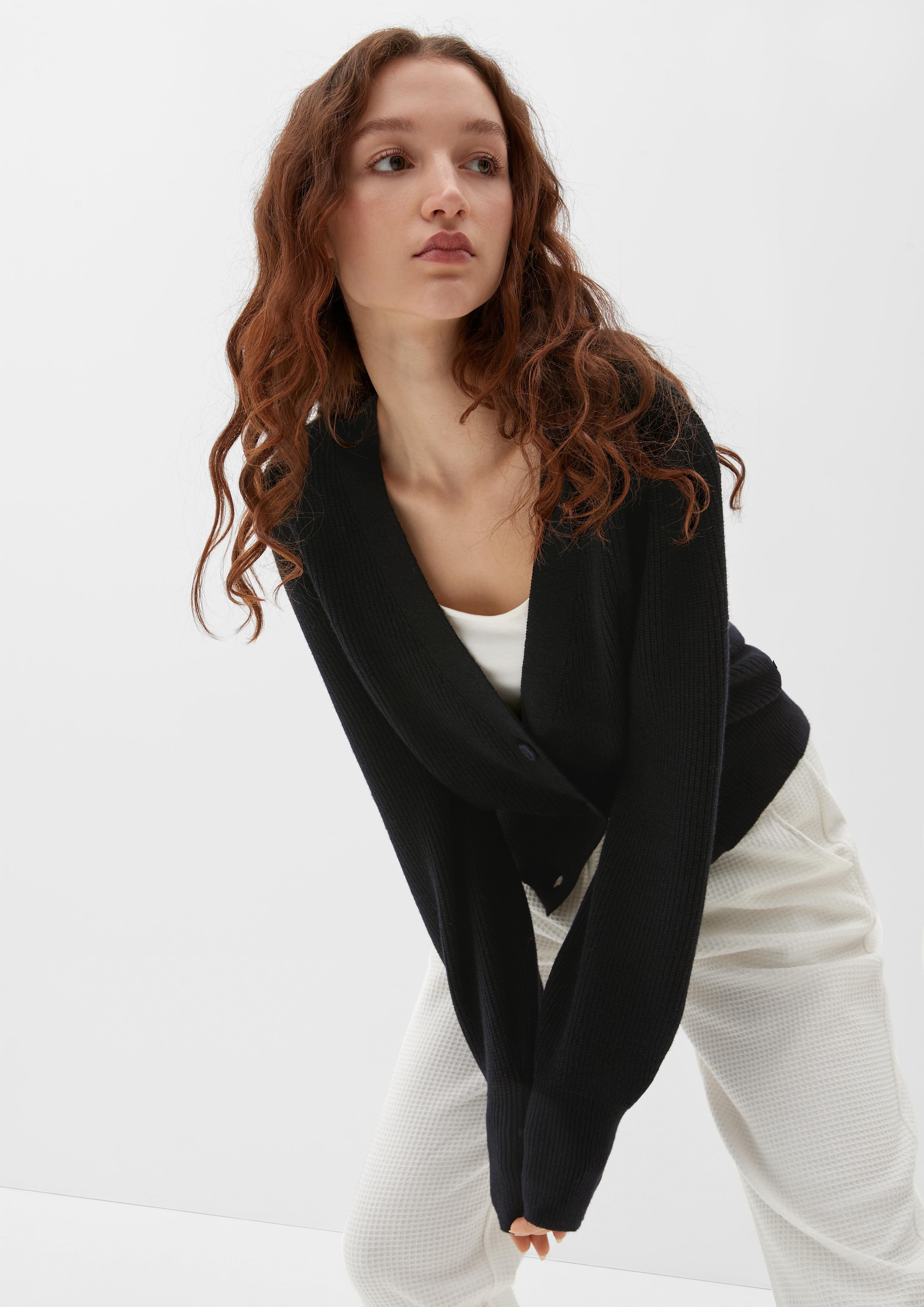 Strickjacke aus Viskosemix  2124662-9999