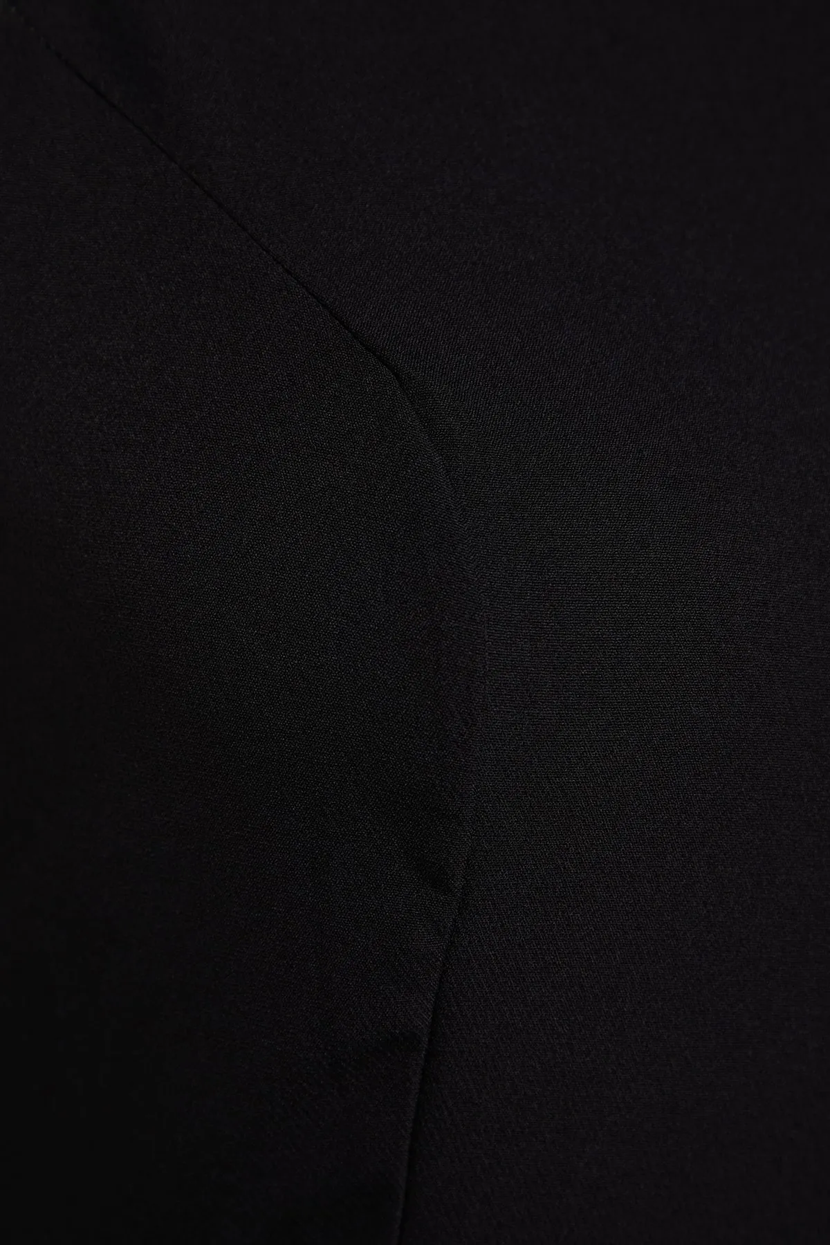 Trendyol Curve  Schwarzes A-Linien-Kleid mit gewebten Taschen und Details TBBSS22EL1598