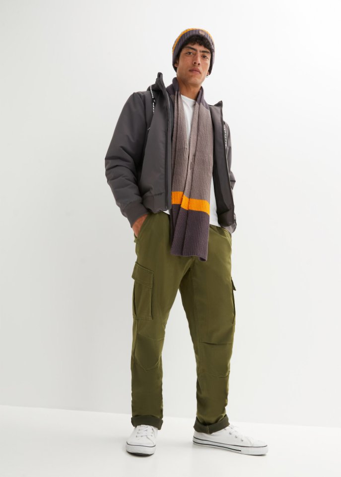 Winterjacke mit Kapuze und recyceltem Polyester
