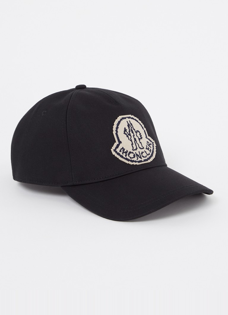 Moncler Cap with logo