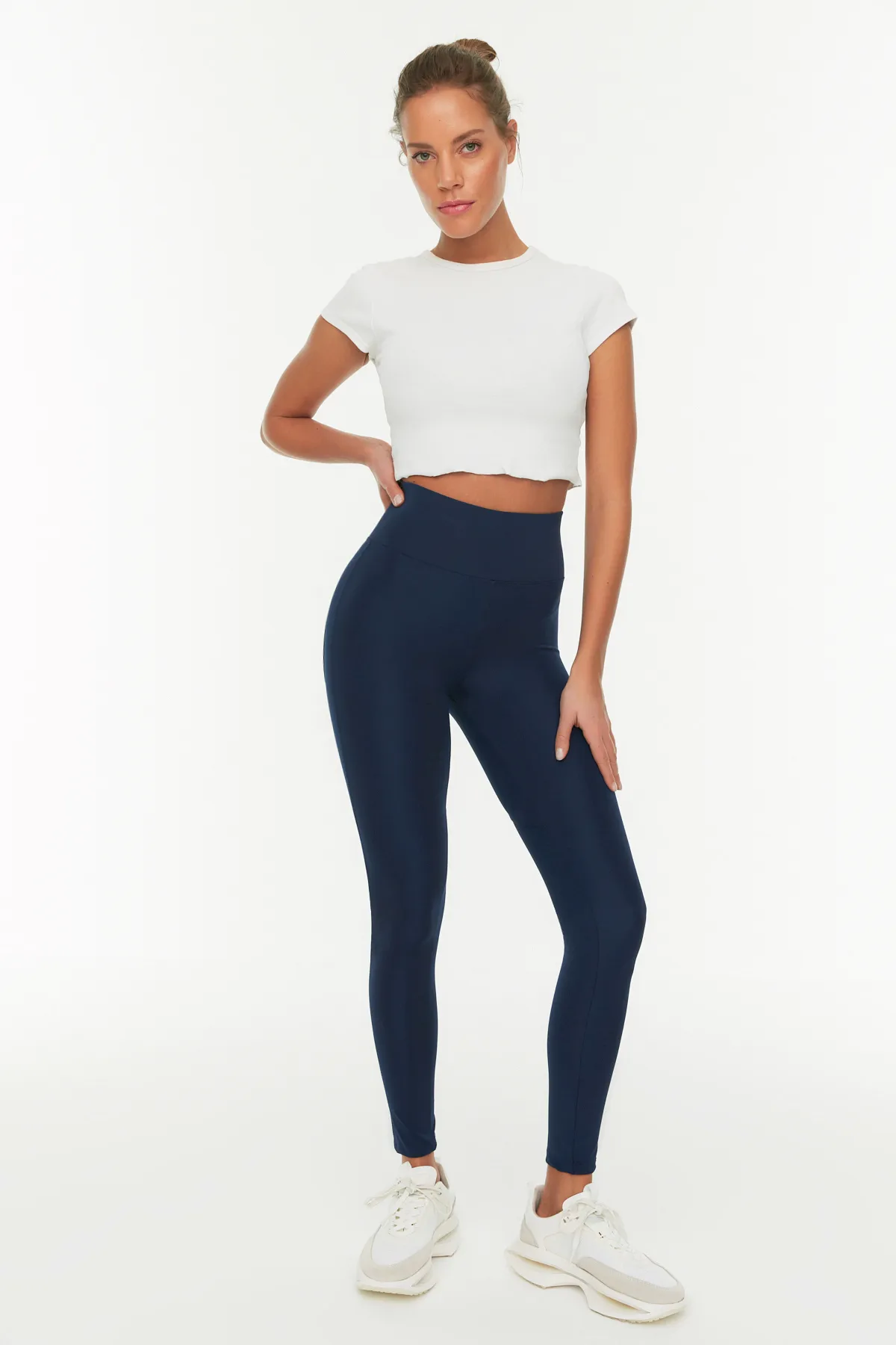 Trendyol Collection  Marineblaue Push-up-Sportleggings in voller Länge aus Strick TWOAW21TA0030