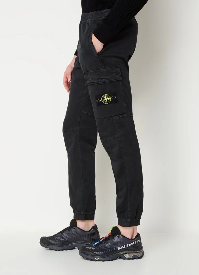 Pantaloni cargo conici Stone Island 313L1 cu logo
