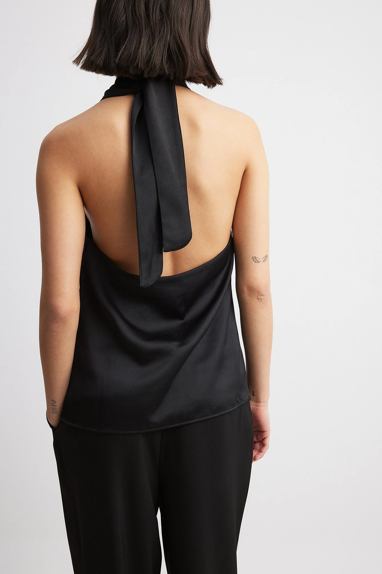 Longline-Oberteil mit Neckholder-Ausschnitt