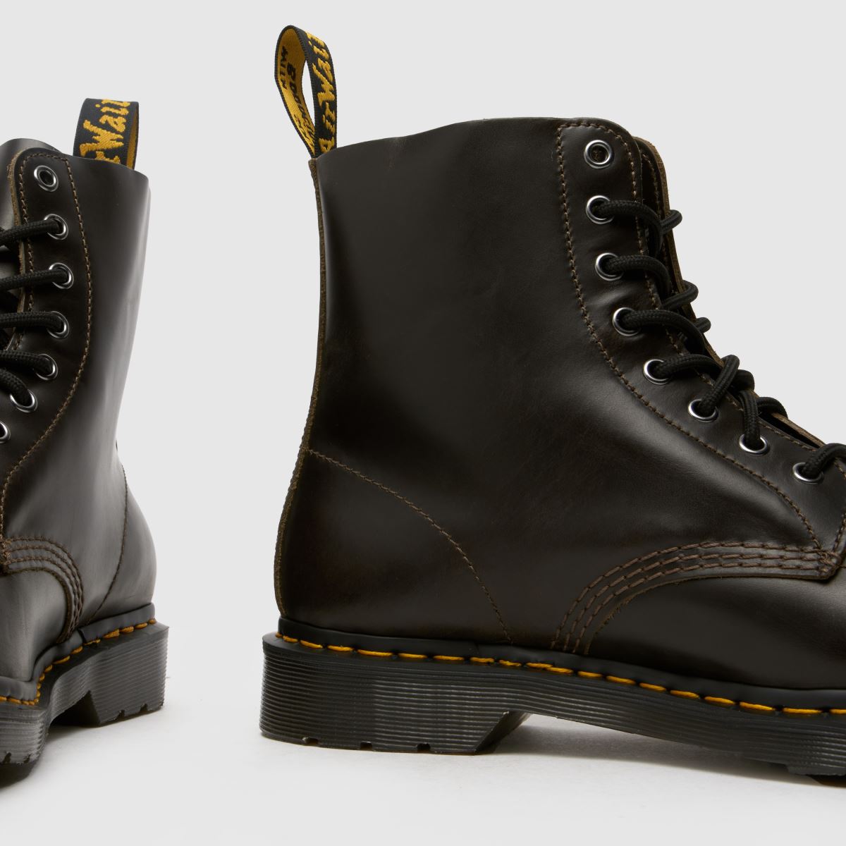 Dr Martens 1460 stövlar i mörkbrun