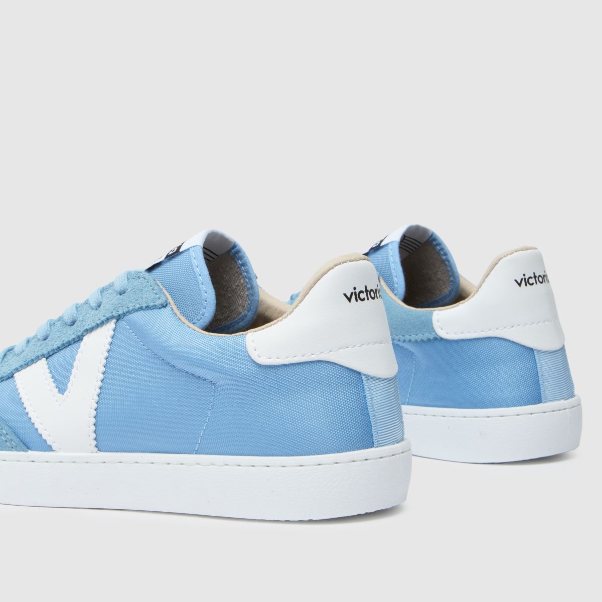 Victoria Berlin Serraje-sneakers i vitt och blått