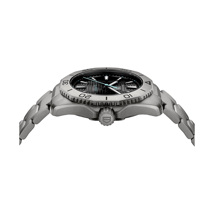 TAG Heuer Herrenuhr Aquaracer Professional 200 Solargraph 40mm