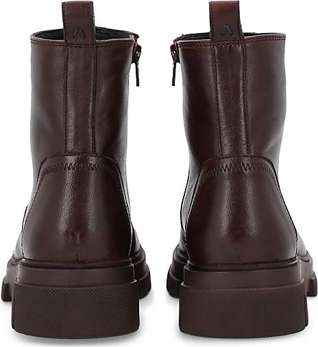 Another A Zipper-Boot