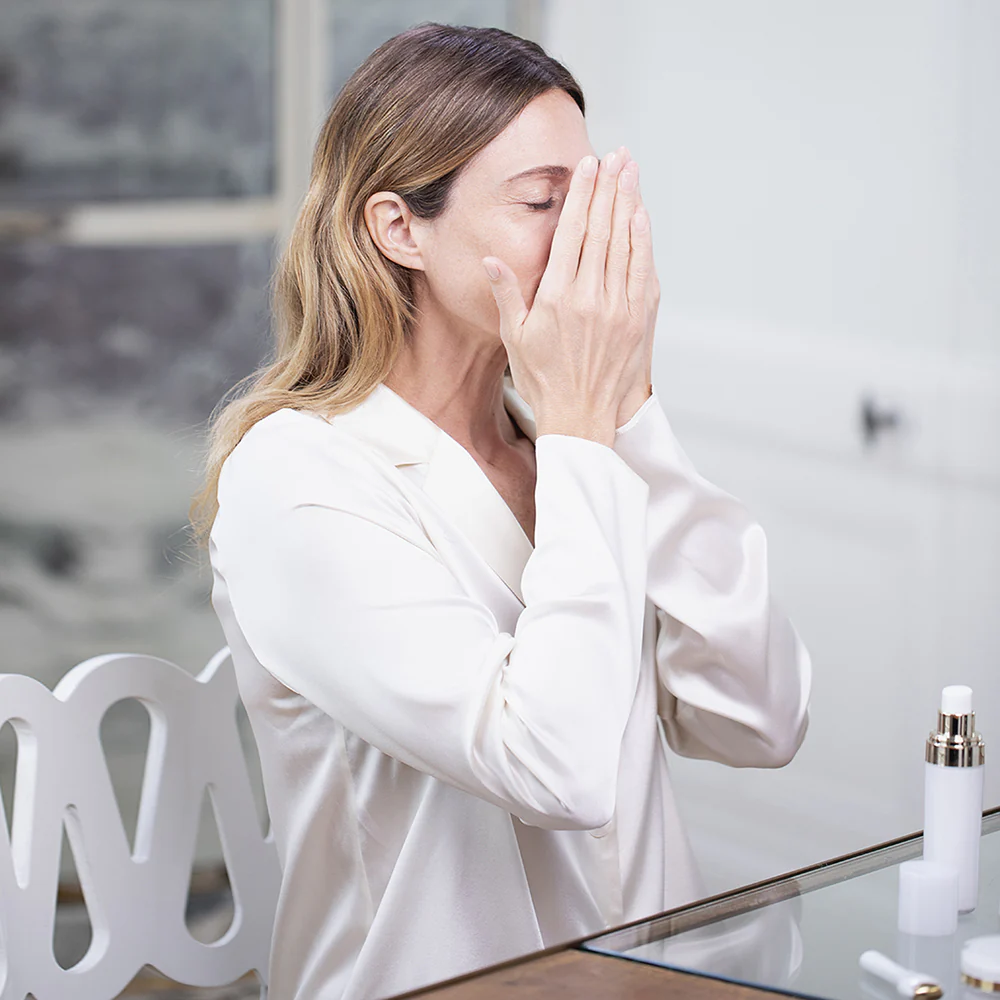 Sisleÿa L'Intégral Anti-Âge Radiance Serum Anti-Dark Spots - Siero viso antimacchie