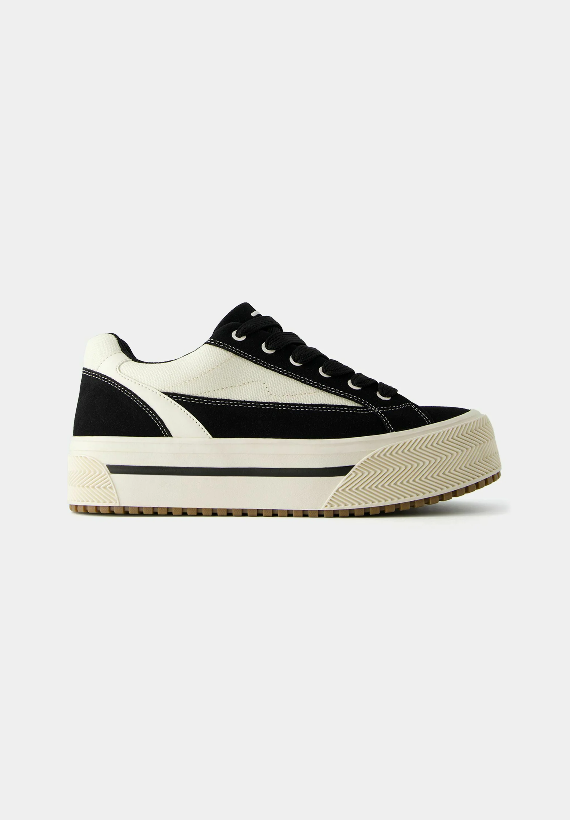 Bershka CONTRAST - Zapatillas bajas