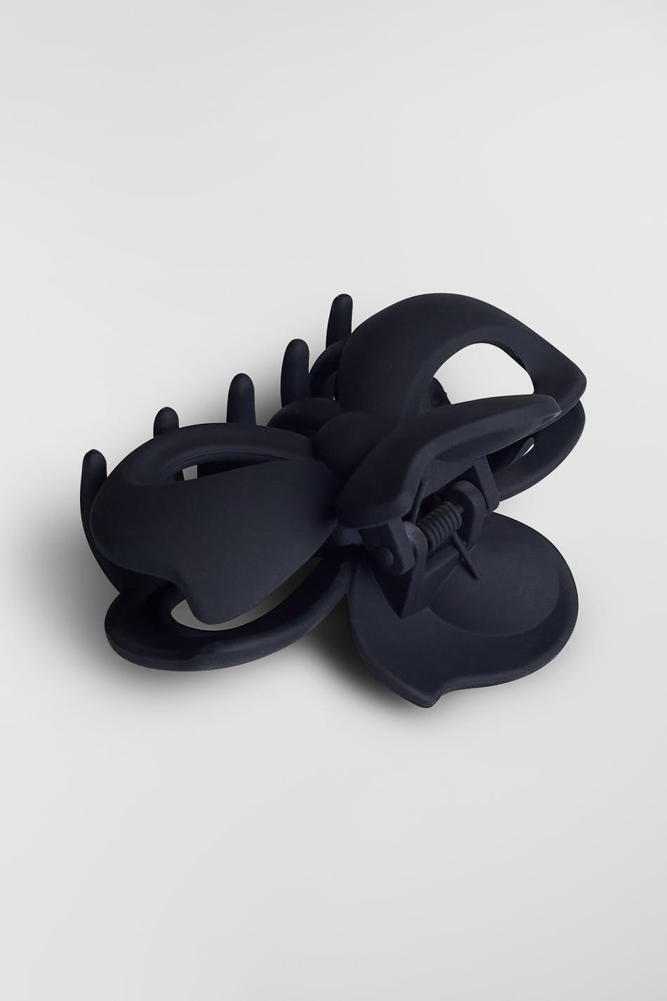 Camilla bow hair clip