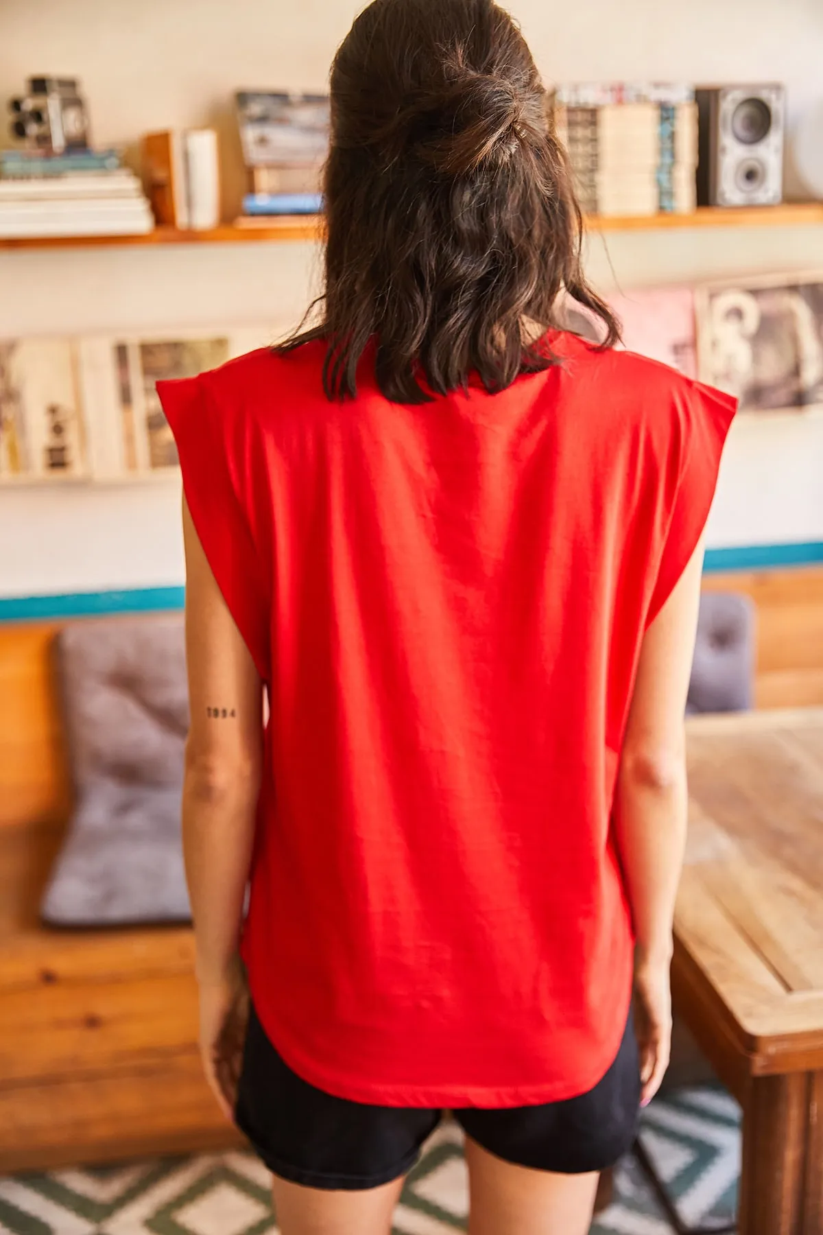 Olalook  Rotes Achselstück-Fledermaus-T-Shirt für Damen TSH-19000330