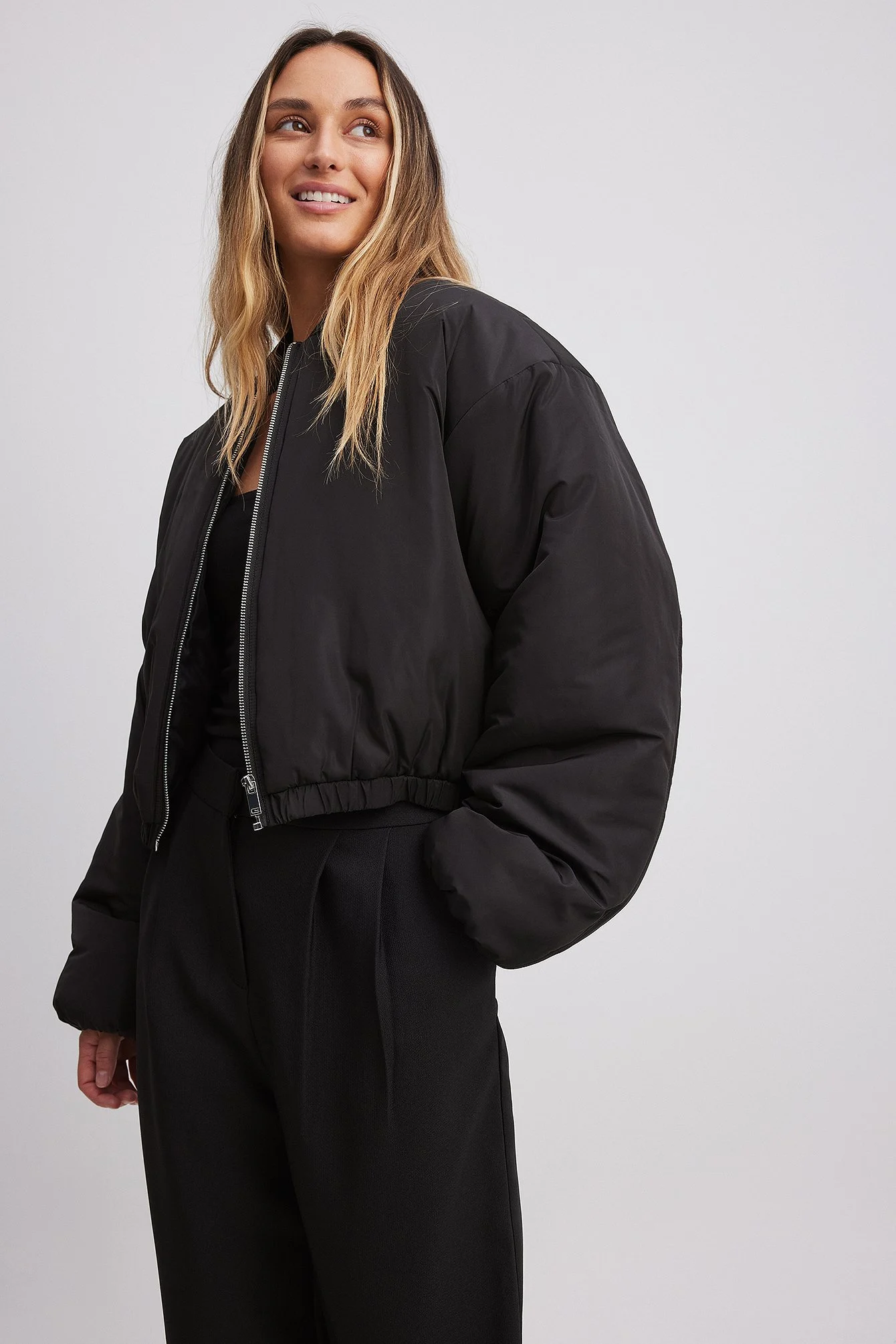Gefütterte Crop-Bomberjacke