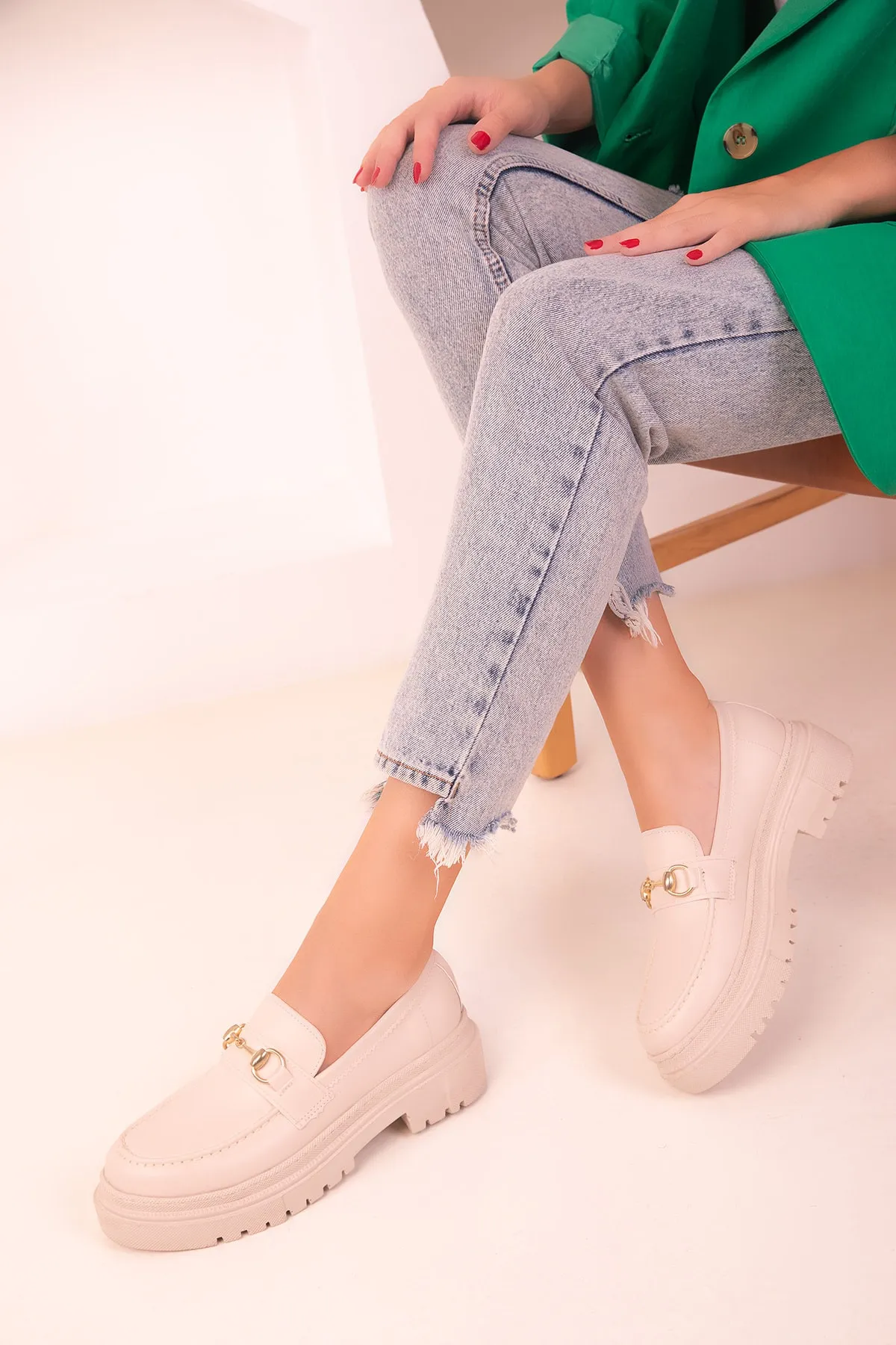 SOHO  Beige Freizeitschuhe für Damen 17542
