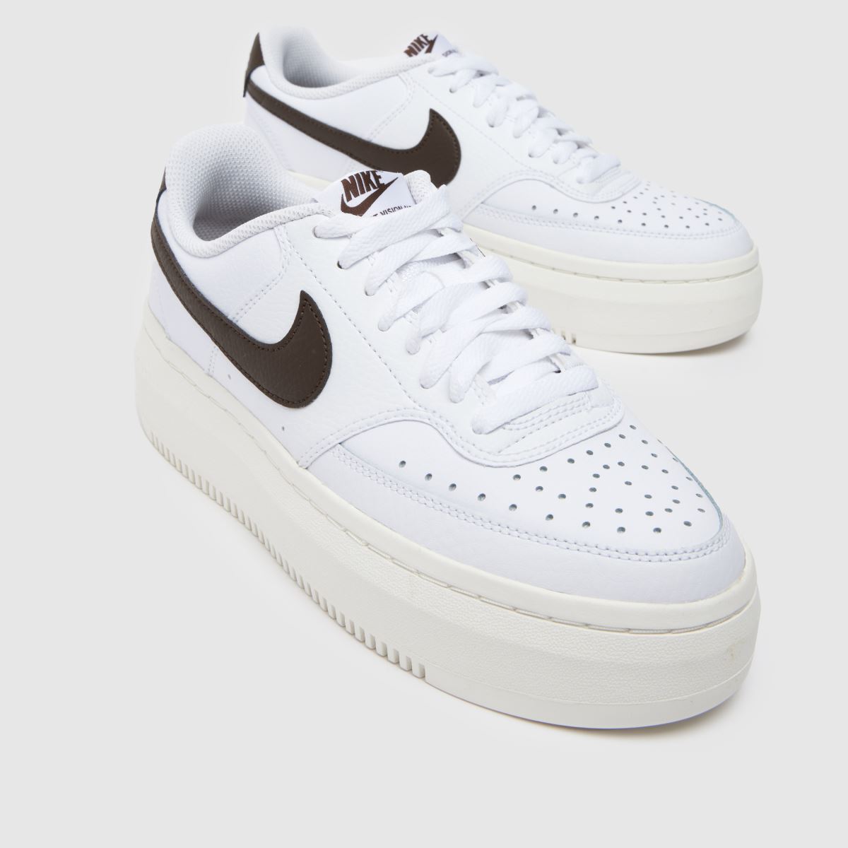 Nike Court Vision Alta – Vita och bruna träningsskor