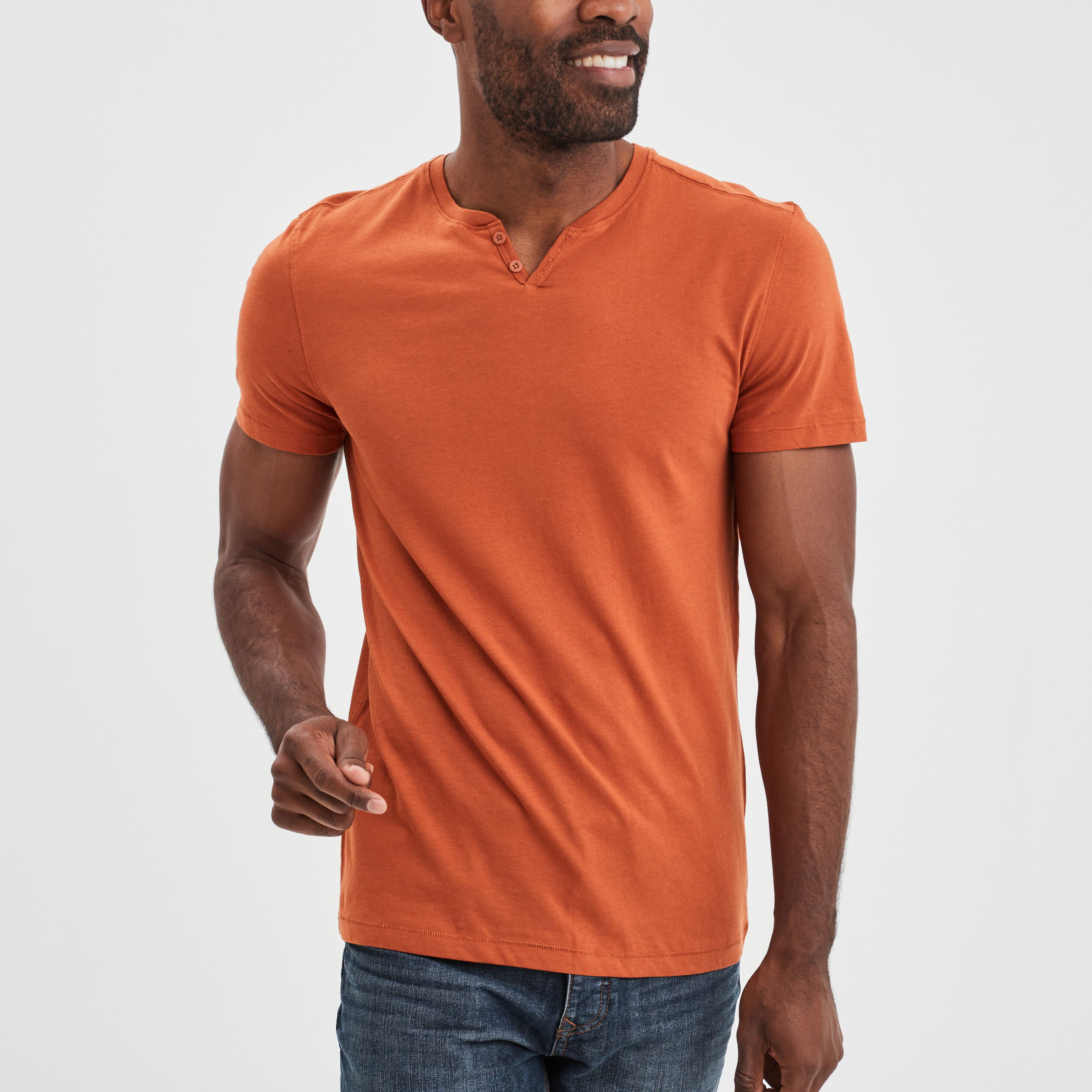 T-shirt manches courtes col tunisien orange foncé homme | La Halle
