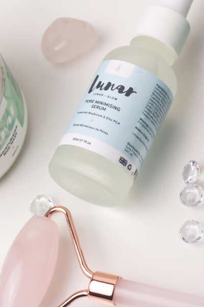 Lunar Glow Pore Minimising Serum Gesichtsserum