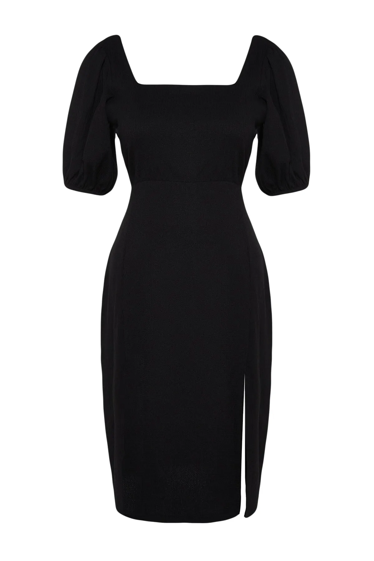 Trendyol Curve  Schwarzes, geschlitztes Strickkleid TBSSS23AH00280