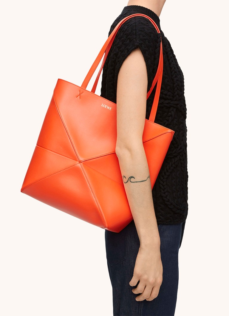 LOEWE Puzzle Fold vidēja izmēra iepirkumu soma no teļādas