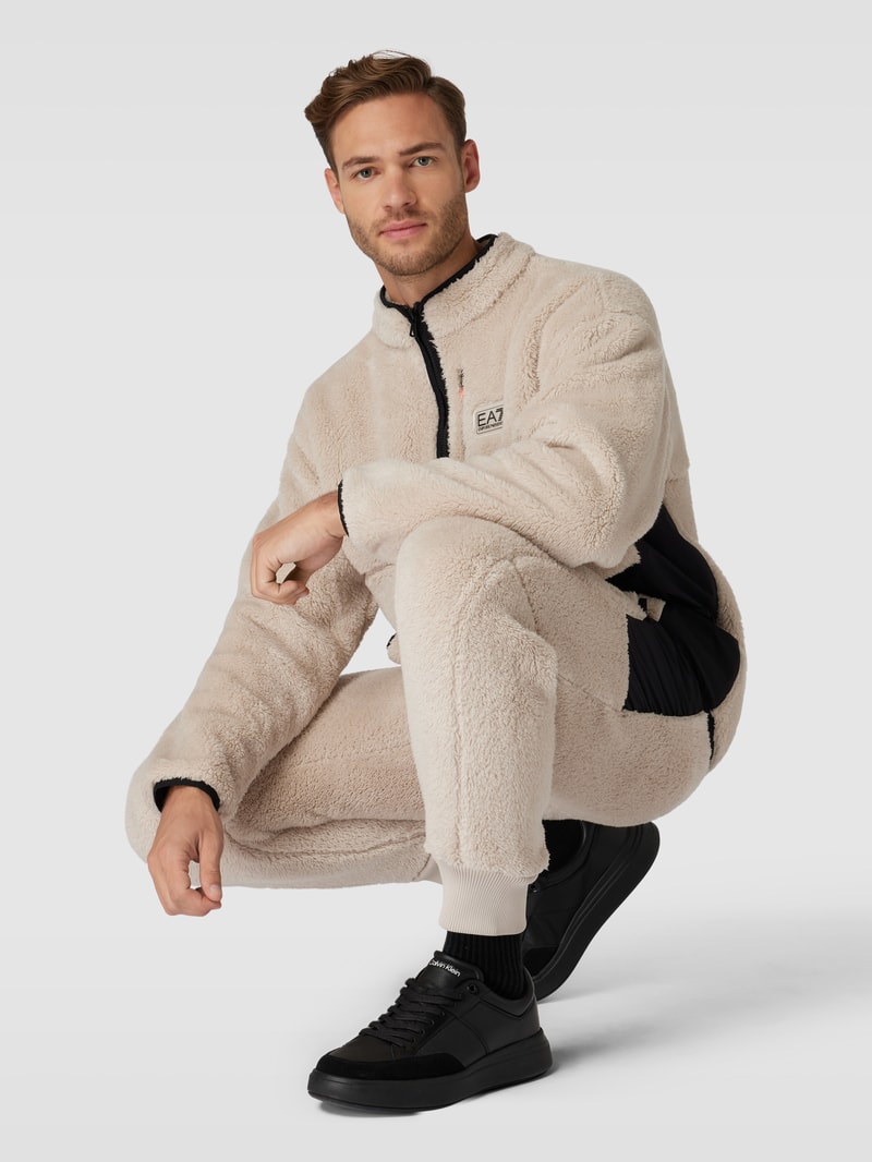 Sweatpants mit Teddyfell in beige