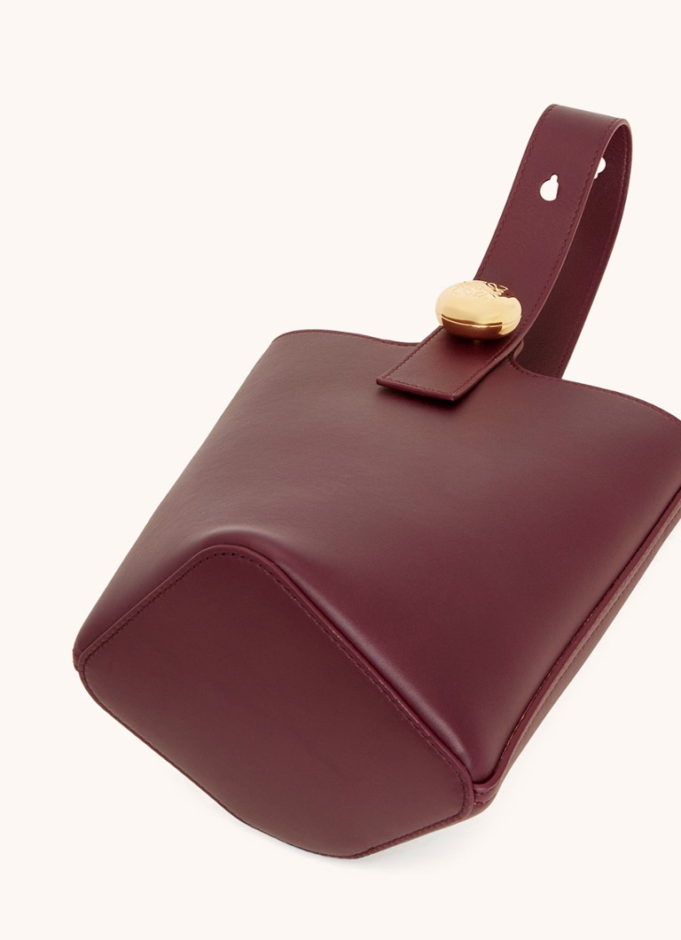 LOEWE Pebble Bucket Mini -olkalaukku vasikannahkaa