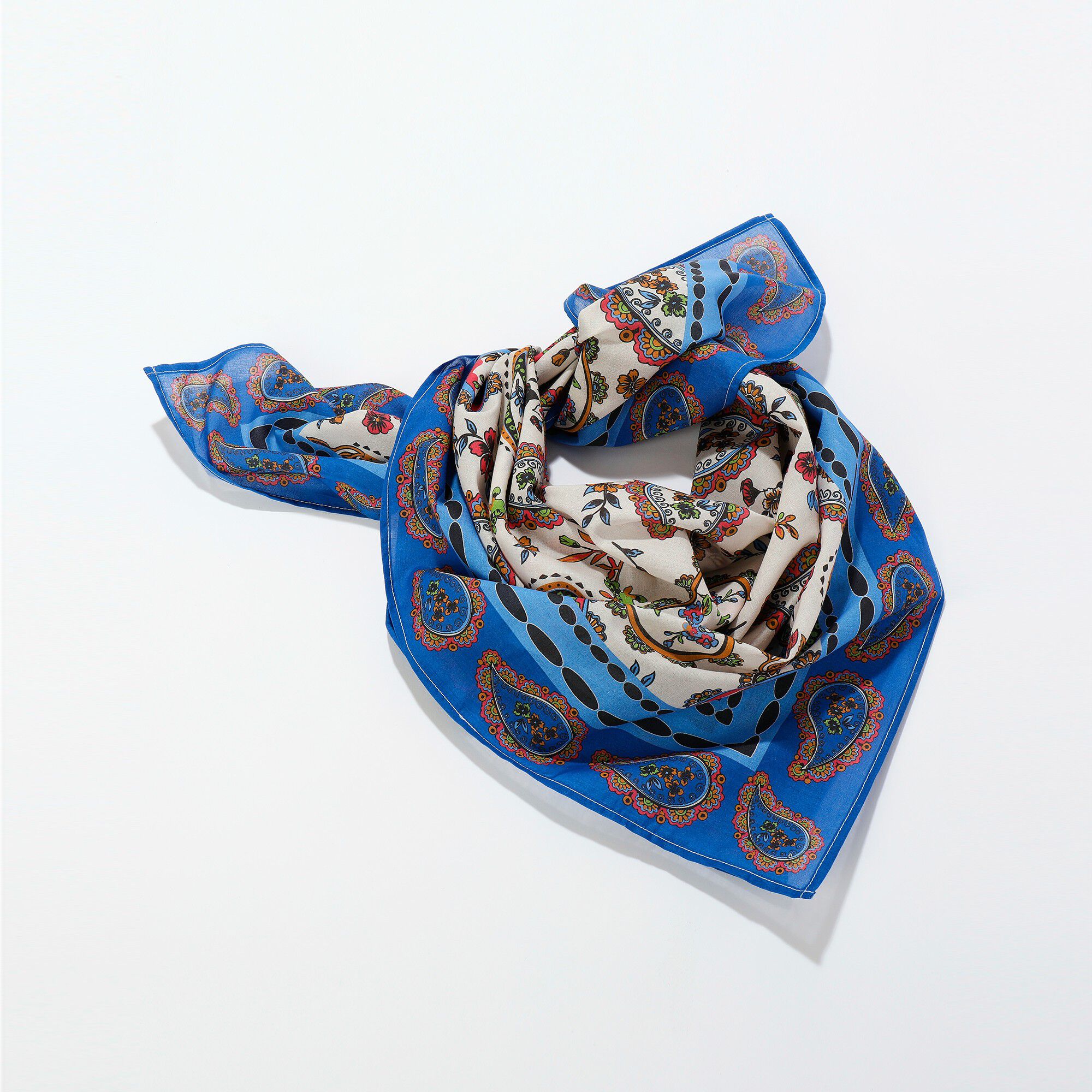Foulard fabriqué en France imprimé cachemire, 100 x 100 cm