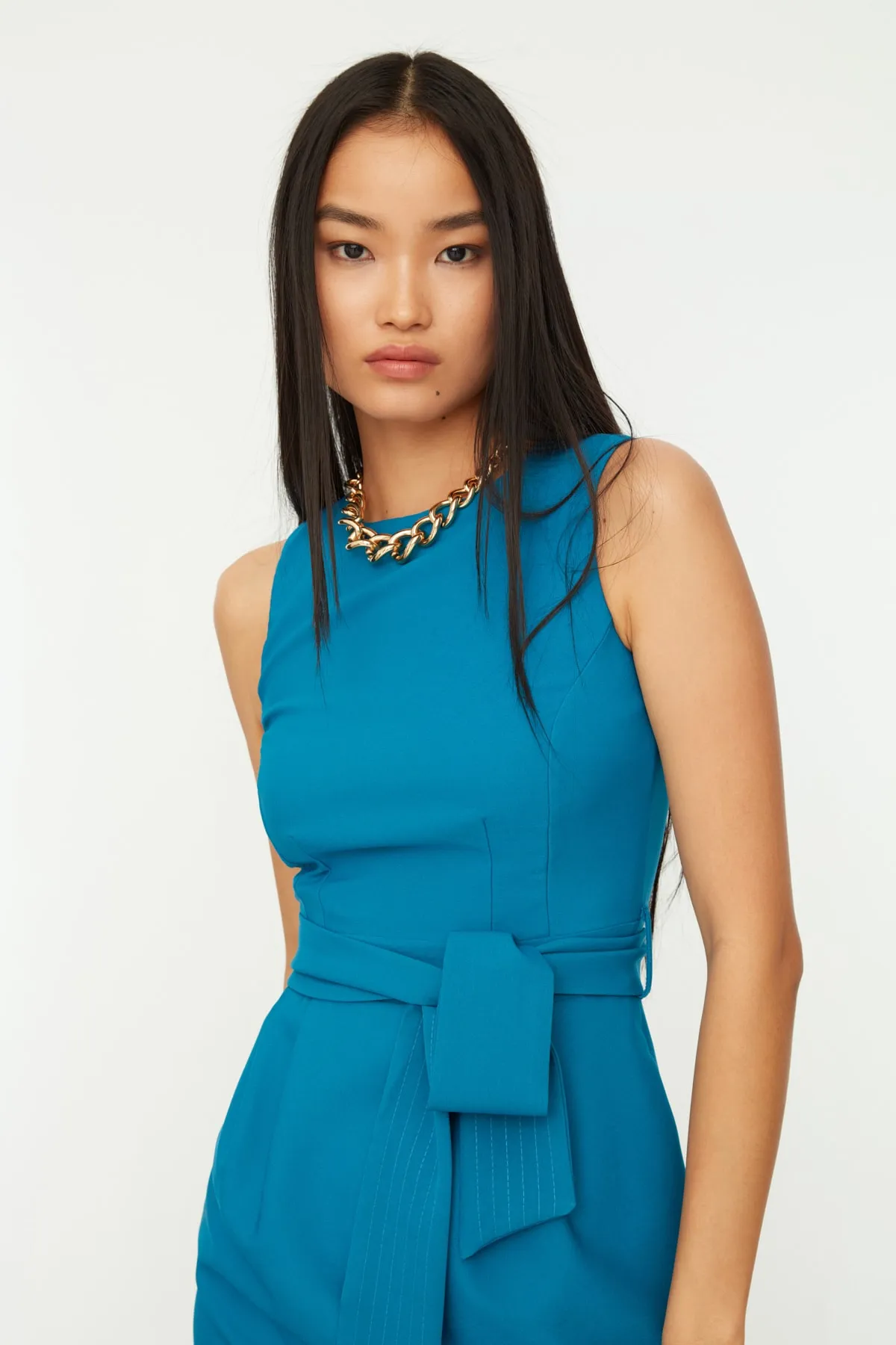 Trendyol Collection  Indigofarbenes, gewebtes Minikleid mit Gürtel TWOSS19AA0063