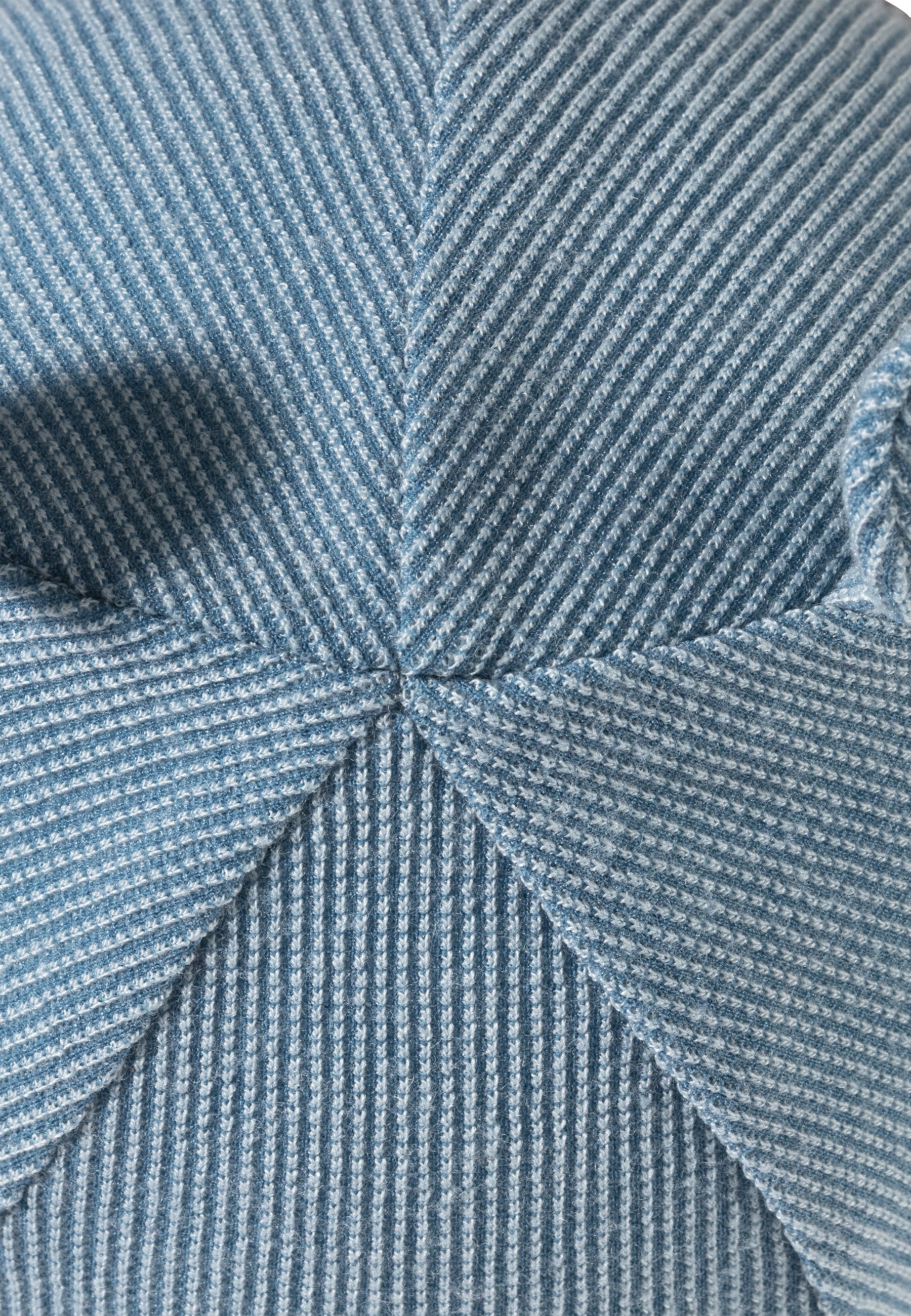 Beanie mit Öhrchen in feinem Rippenmuster in graublau