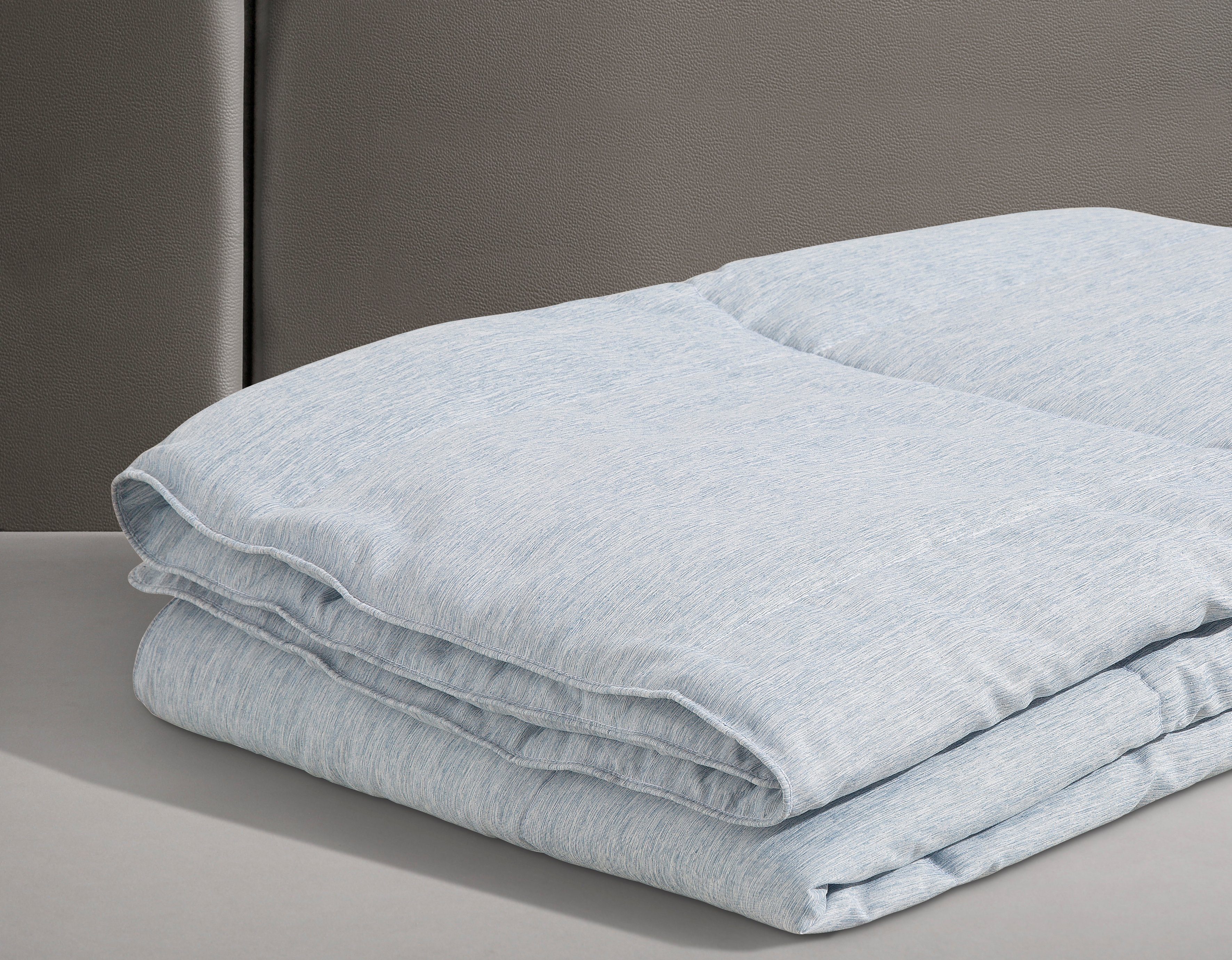 Kunstfaserbettdecke, Nörrström Bettdecke, 135x200 oder 155x220 cm, für Sommer oder Winter, Älgdröm, Füllung: Polyester, Bezug: Polyester