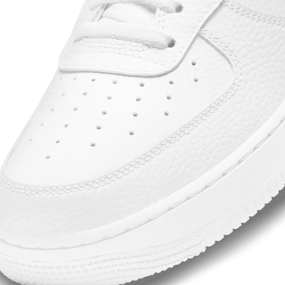 Nike Air Force 1 07 CT2302-100 / weiss