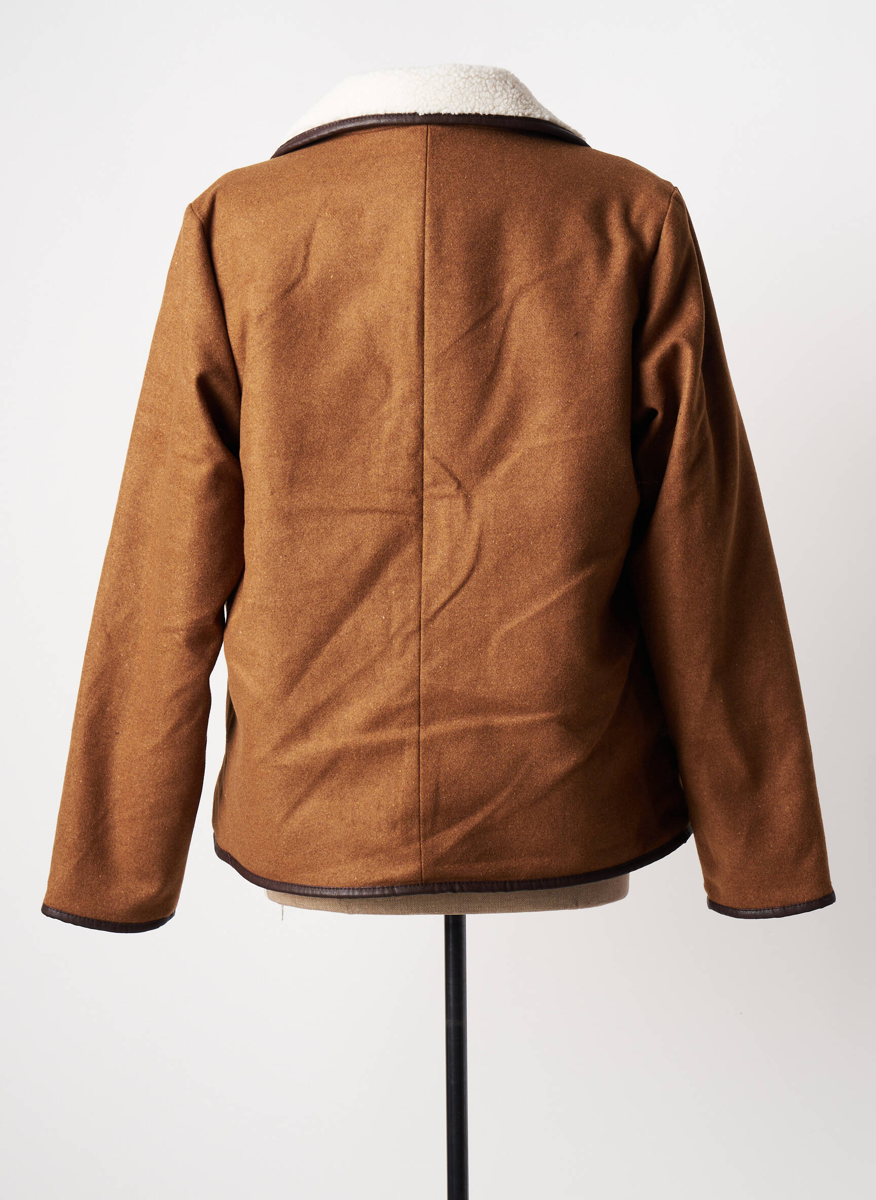 C Est Beau La Vie Manteaux Courts Femme couleur marron