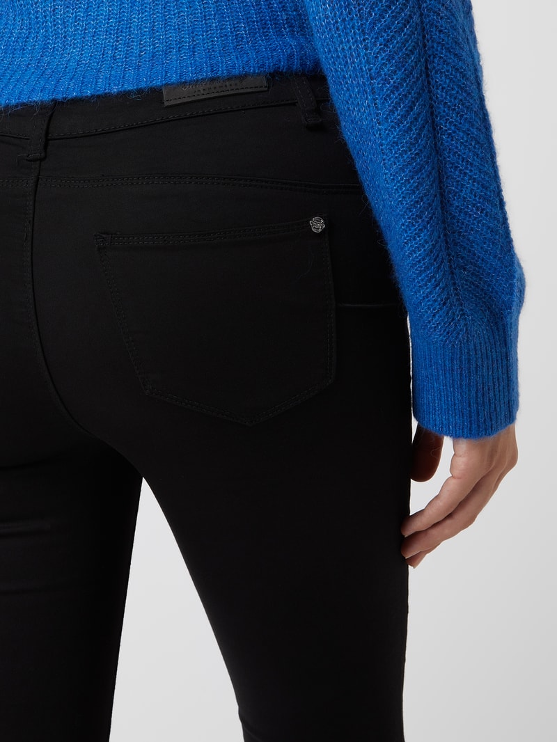 Bootcut Jeans mit Stretch-Anteil Modell 'Marla' in schwarz