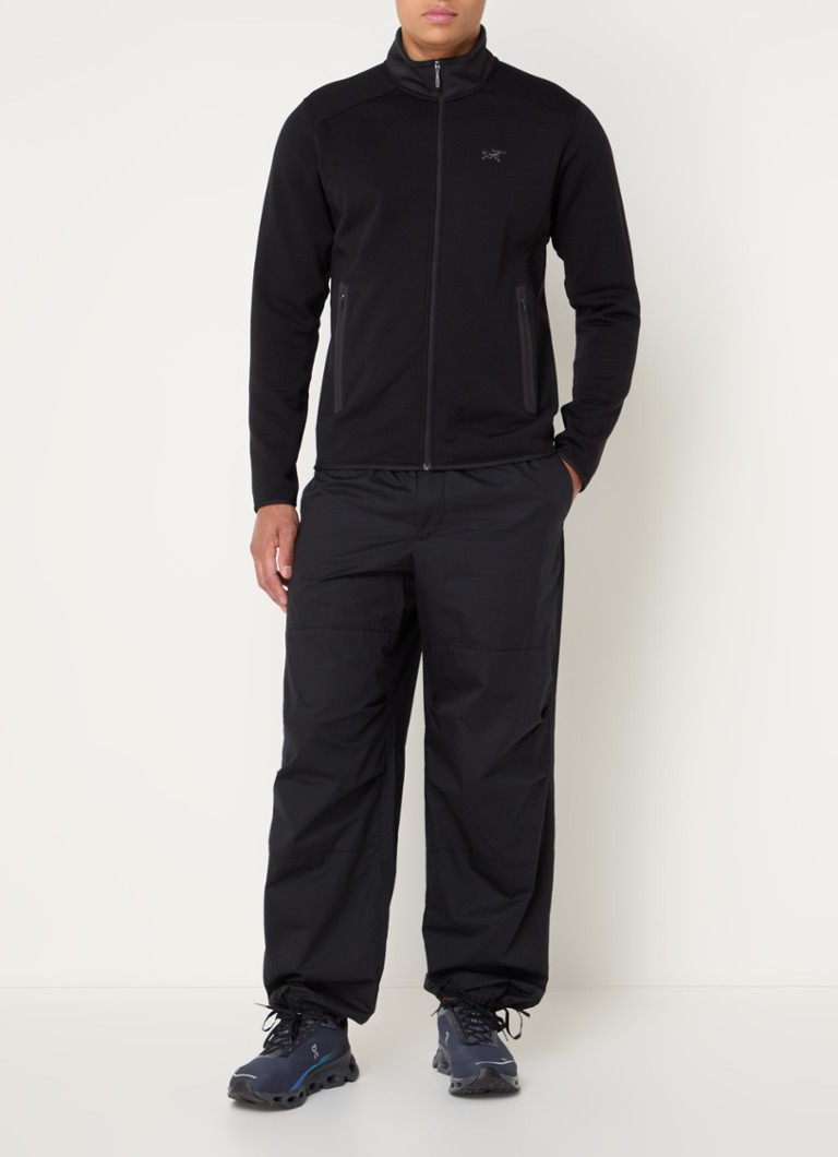 Arc'teryx Kyanite sweatshirt with stand-up collar and logo embroidery