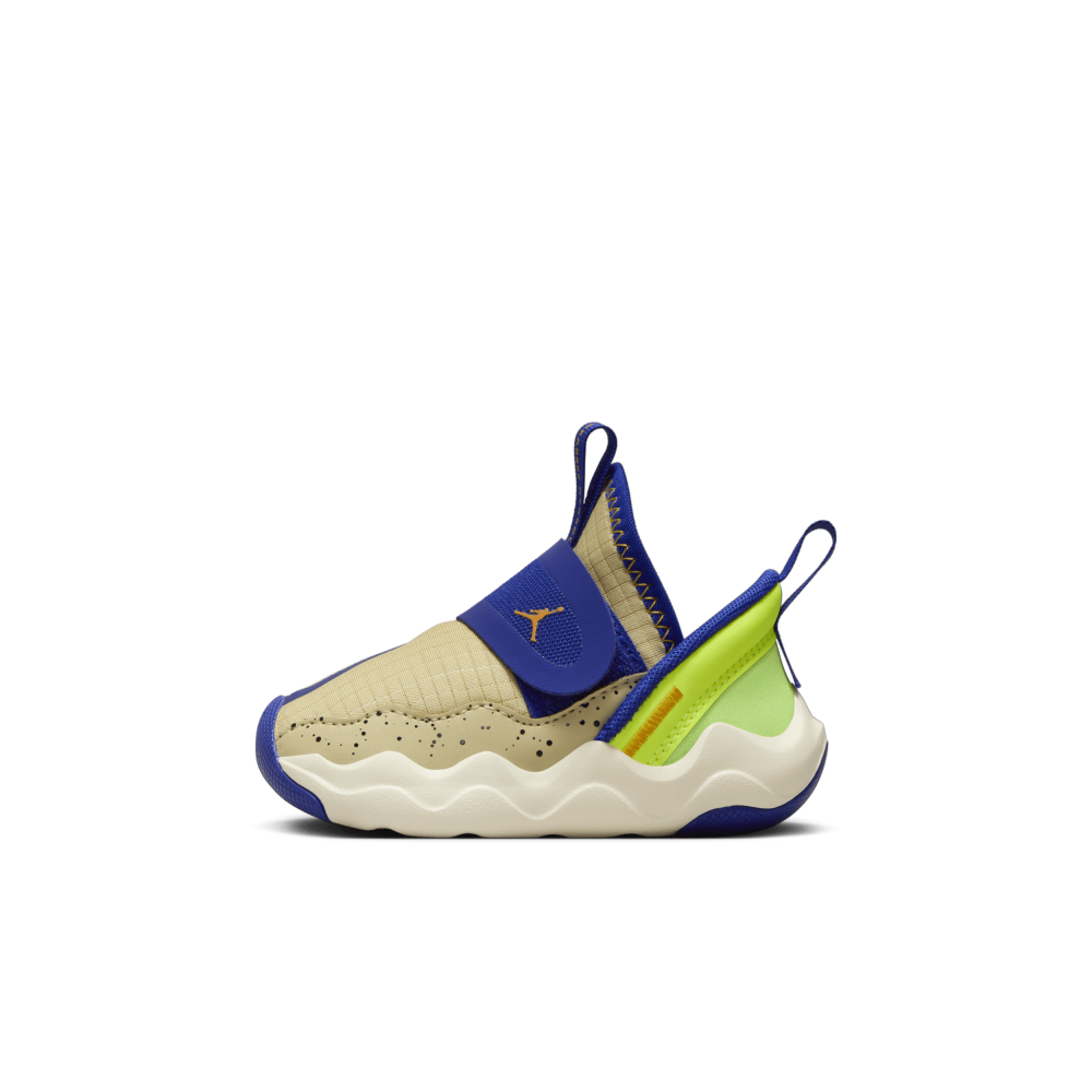 NIKE JORDAN 23 7 DZ6331-700 / braun
