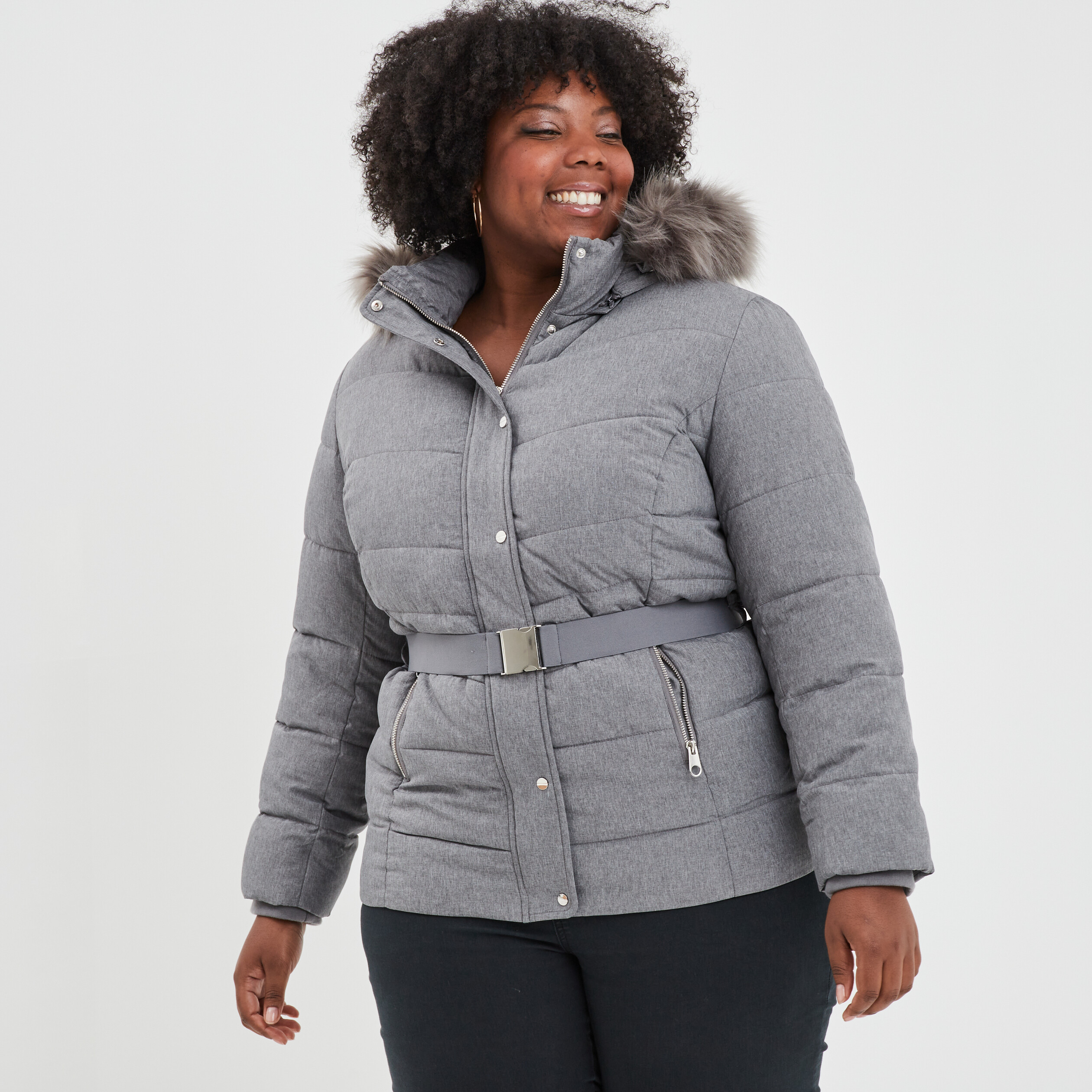Doudoune ceinturée à capuche fourrure gris clair femme grande taille | La Halle