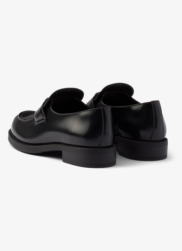 Mocassins Prada de couro com logotipo