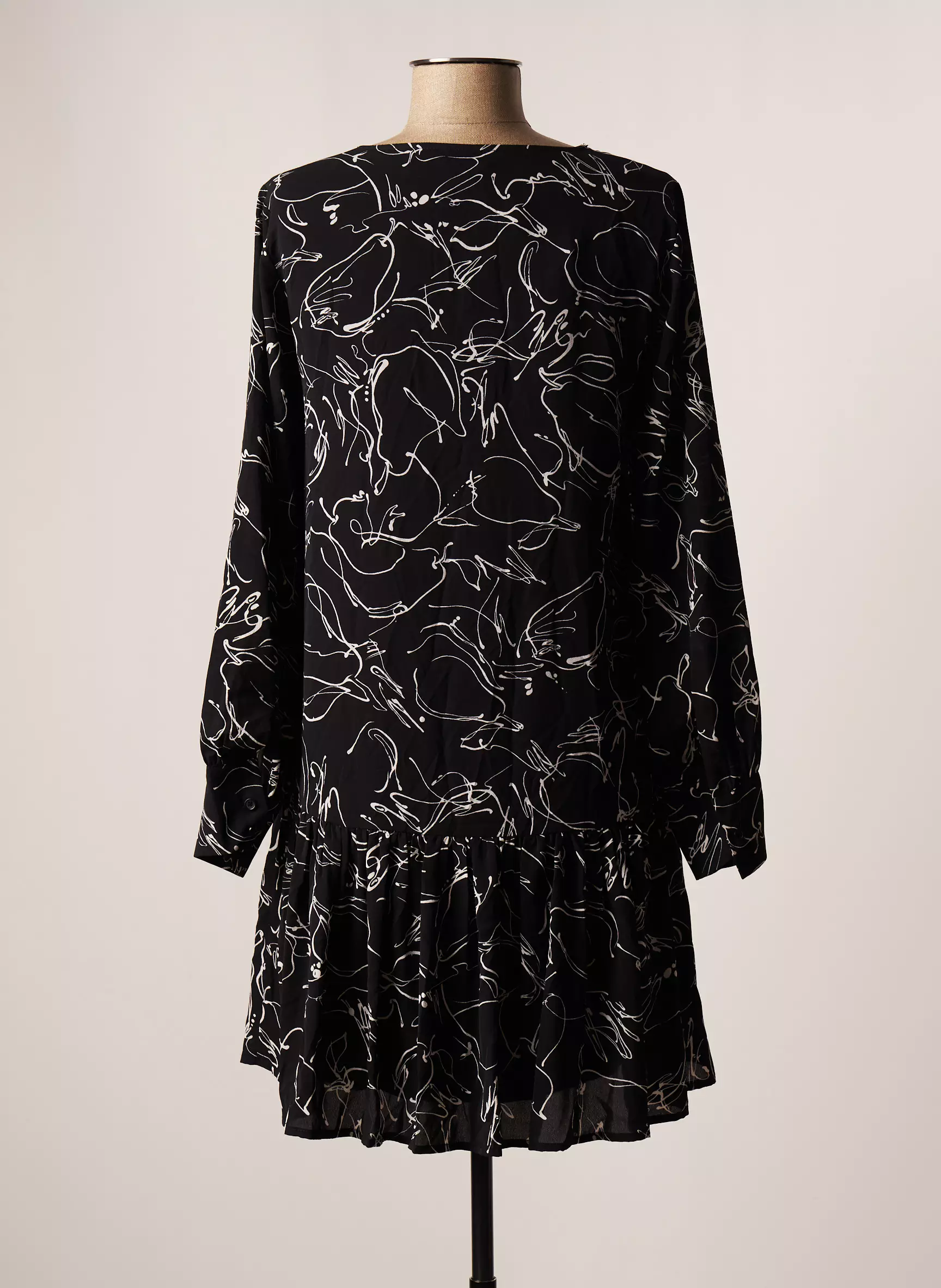 Vila Robes Courtes Femme couleur noir
