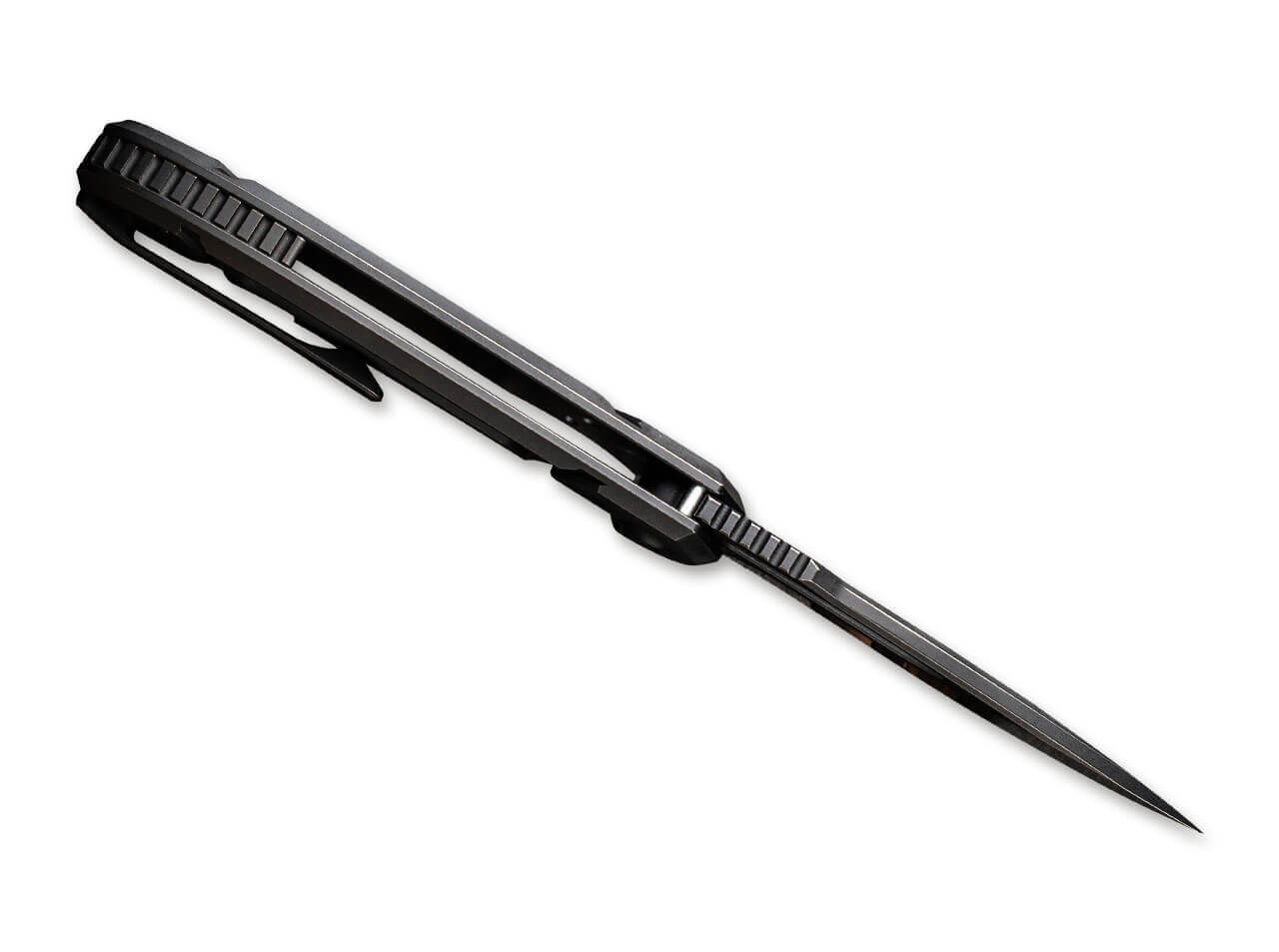 Minax Titan Black