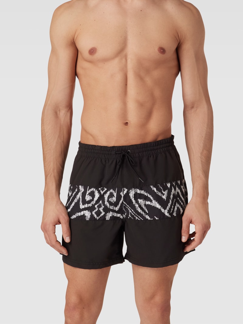 Badehose mit Label-Detail Modell 'CALI' in schwarz