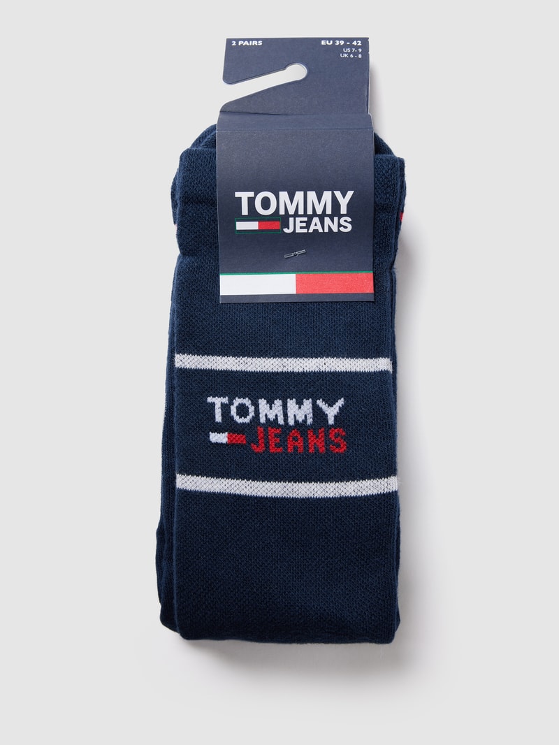 Socken mit Label-Schriftzug in marineblau