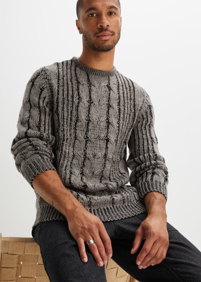 Pullover mit Zopfmuster