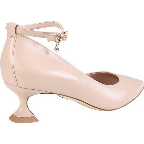 ekonika Schuhe aus Leder