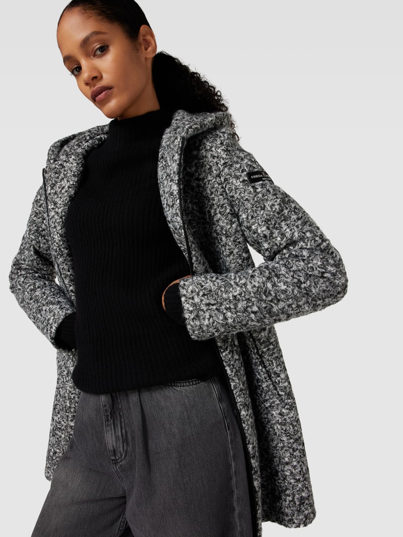 Jacke mit Kapuze Modell 'ZADA' in schwarz