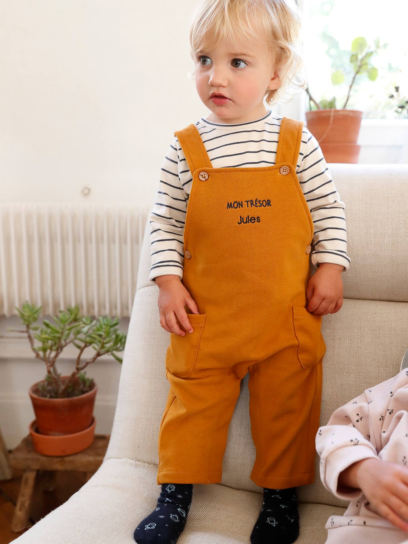 Ensemble bébé T-shirt et salopette en molleton personnalisable caramel
