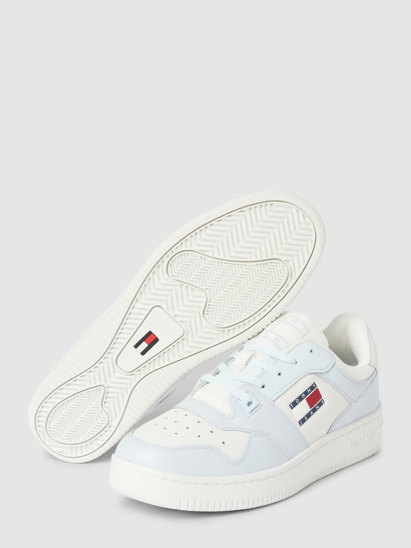 Sneaker mit Label-Detail Modell 'RETRO BASKET' in hellblau